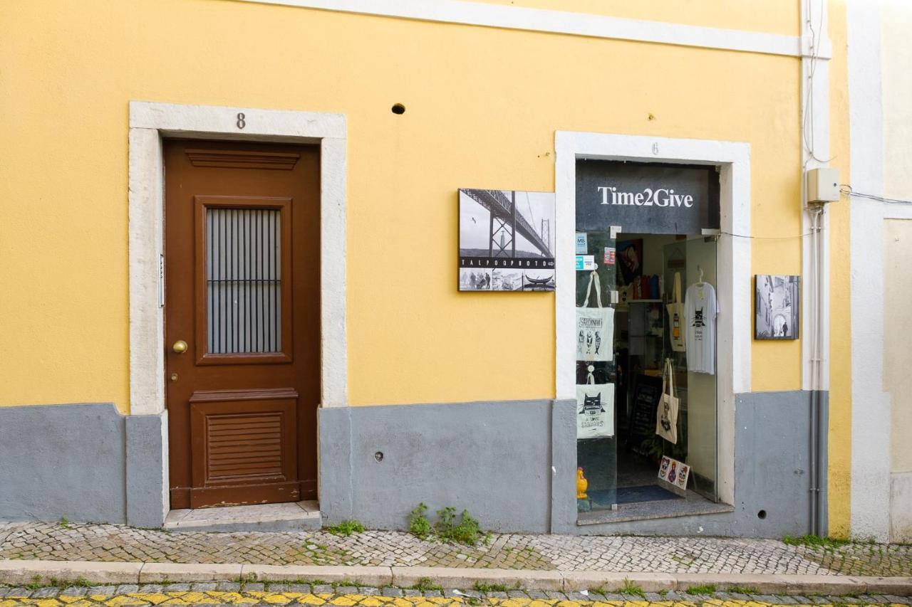 Colourful Alfama Apartment Lisbon Exterior photo